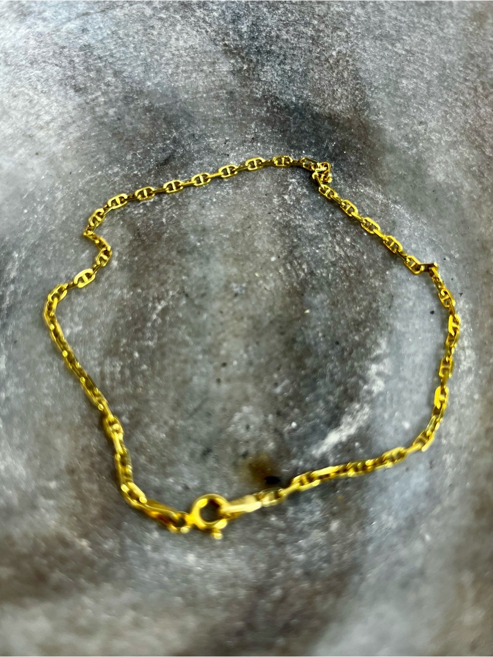 Gold Link Chain Anklet/Bracelet - Elegant Thin Figaro Style - Picture 2 of 3